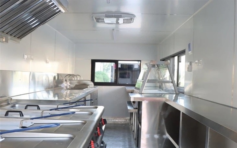 40ft-equipped-converted-container-kitchen